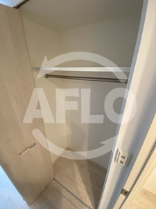 収納　プレサンス北浜ラフェスタ　クローゼット