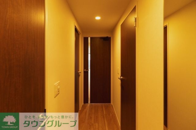 玄関　※写真は同タイプ住戸です。