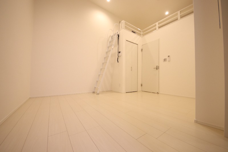 maison de aurore 西宮の居間写真