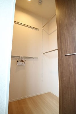 収納　ウォークインクローゼット