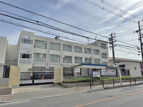 小学校　瓜破小学校（小学校）まで533m