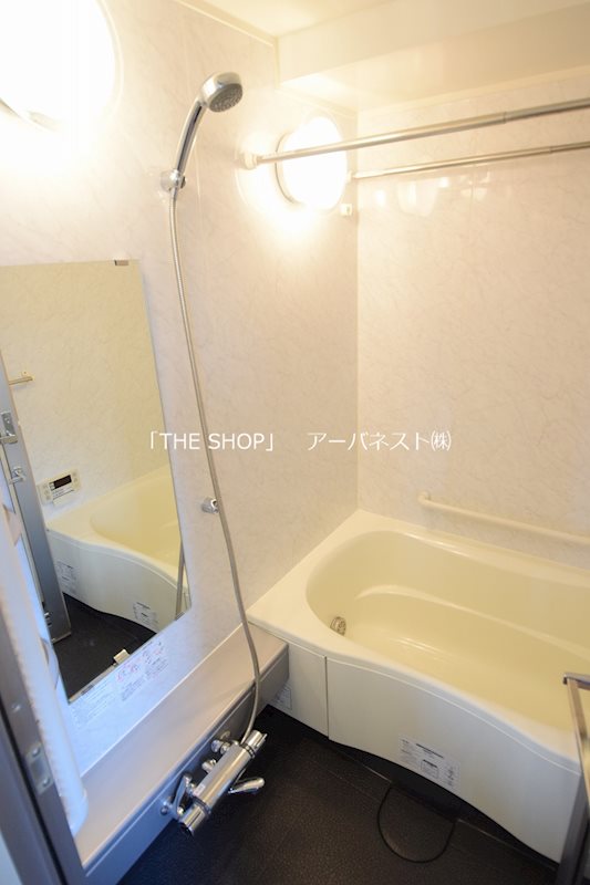 バス・シャワールーム　追い炊き付き