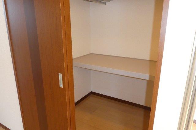 収納　ウォークインクローゼット