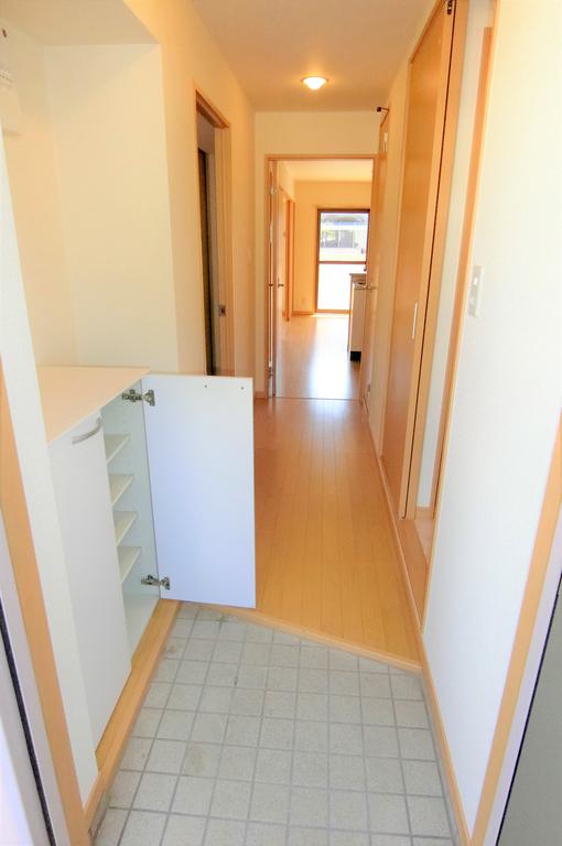 玄関　同型物件の写真です