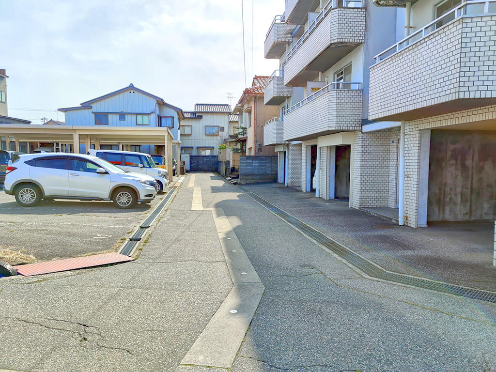 その他　前面道路