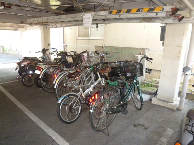 その他共有部分　自転車置き場