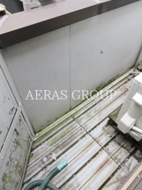 バルコニー　陽当たり良好なバルコニーです