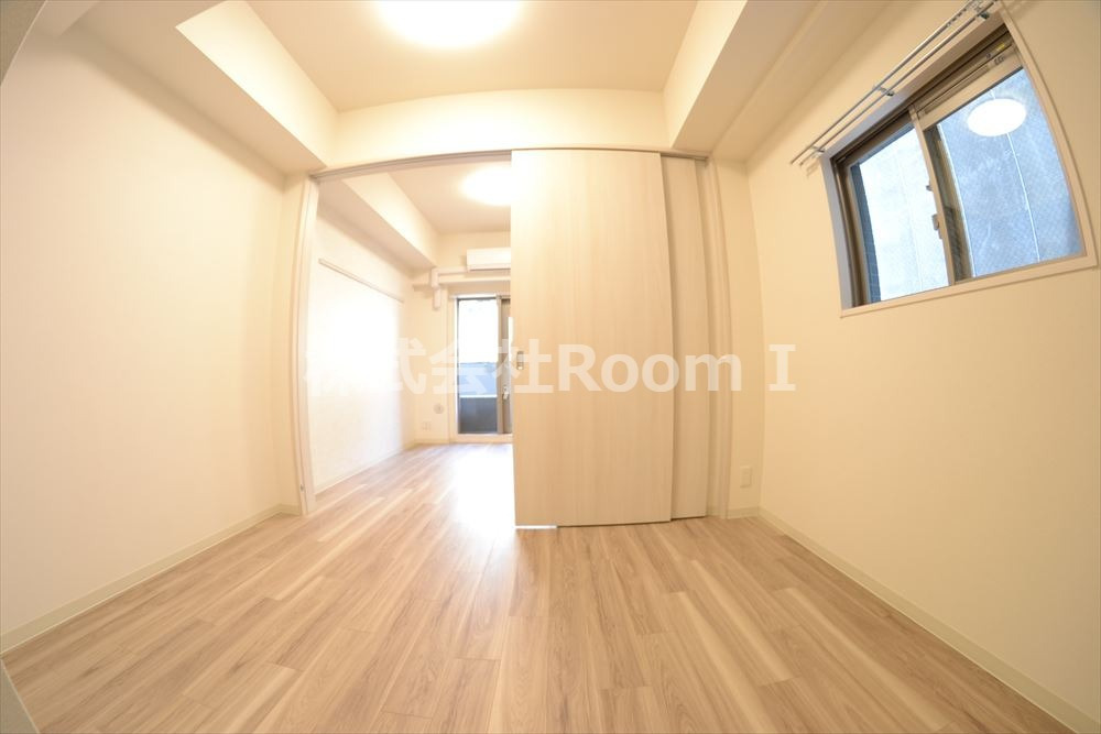 居室・リビング　ゆったりとしたリビングです ※反転タイプ