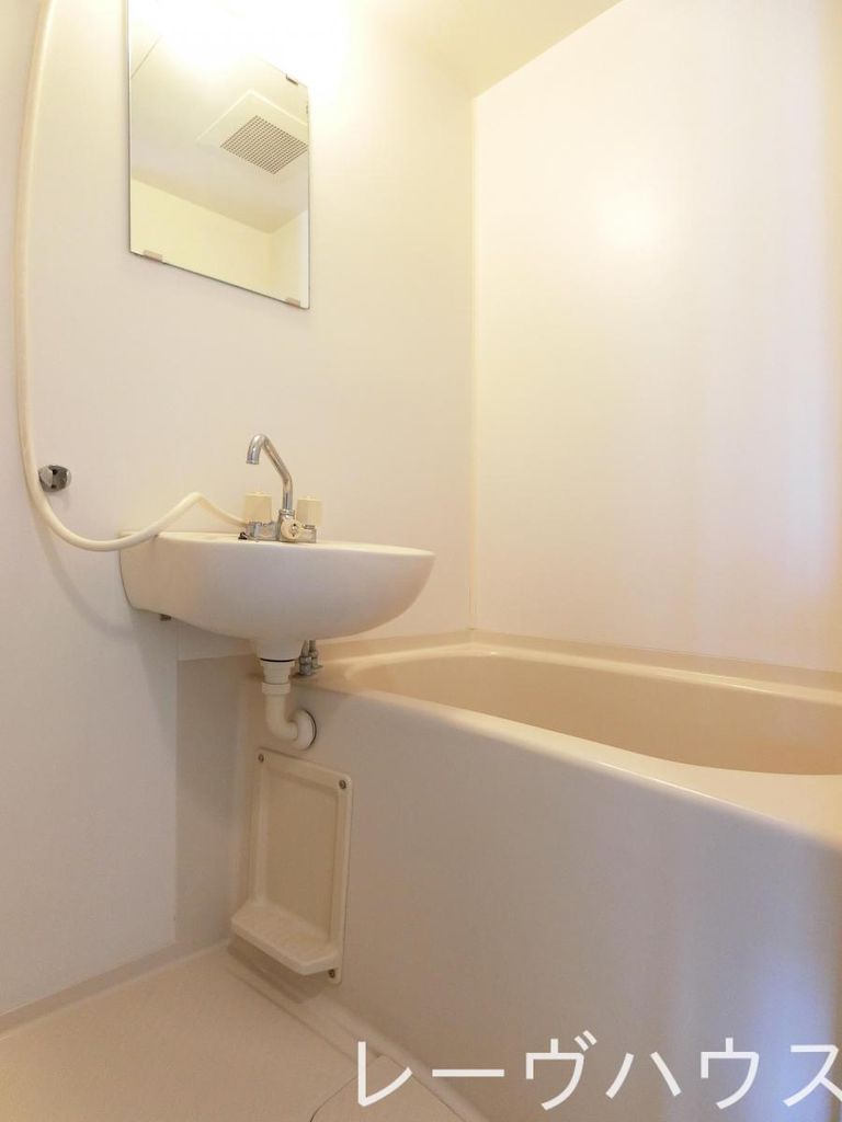 バス・シャワールーム　バス
