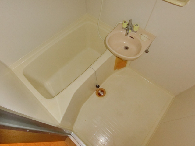 バス・シャワールーム　バスルーム