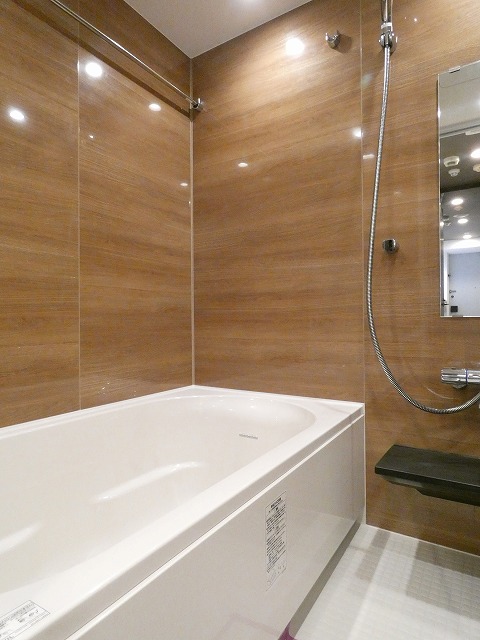 バス・シャワールーム　バス