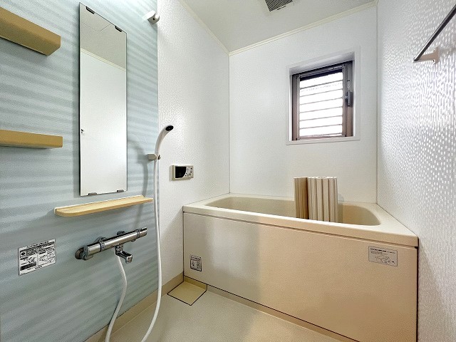 バス・シャワールーム　追焚き機能付