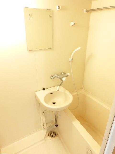 バス・シャワールーム　バスルーム