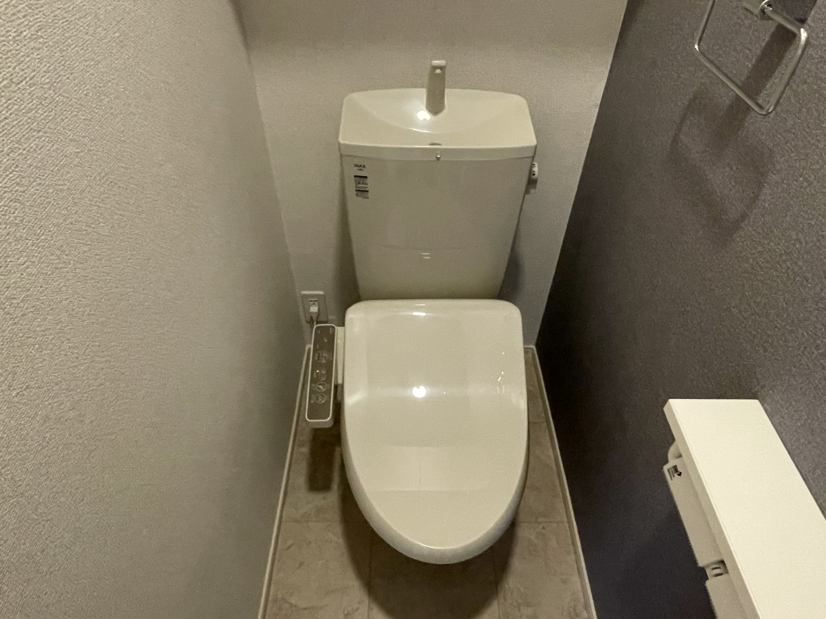 【姫路市北平野のアパートのトイレ】