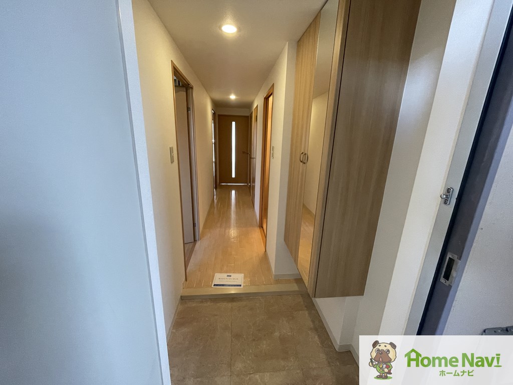 玄関　大きなシューズボックス