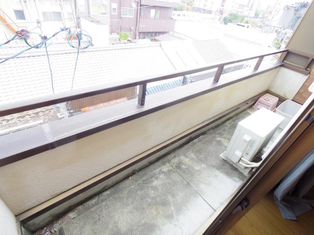 【大和高田市北本町のマンションのバルコニー】