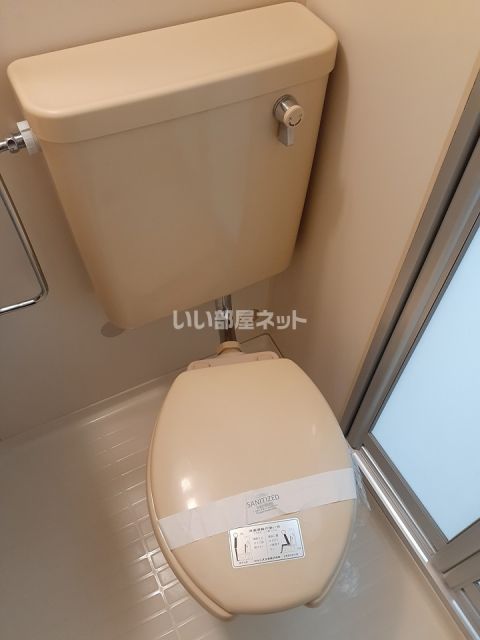 【宮前ビルのトイレ】