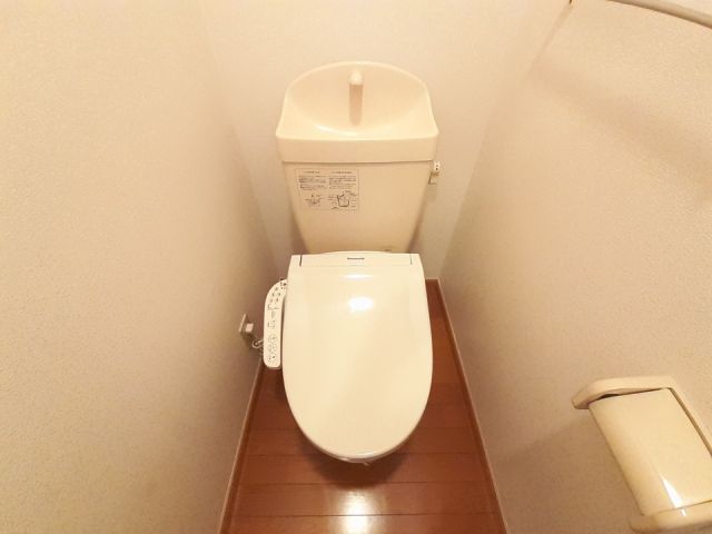 【岩沼市たけくまのアパートのトイレ】