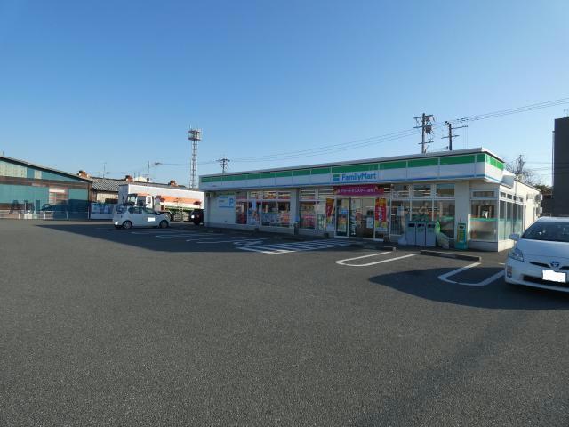 コンビニ　ファミリーマート八代港町店（コンビニ）まで1438m