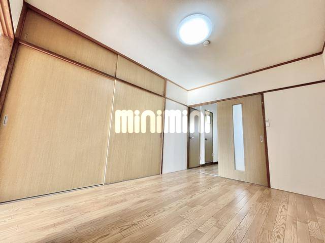 その他部屋・スペース　開放感のある洋室です