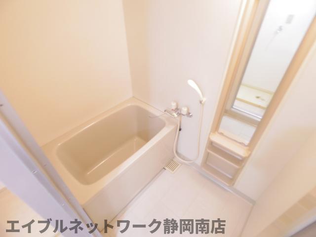 バス・シャワールーム　お風呂です