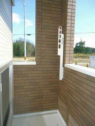 バルコニー　外からの目が気にならないバルコニーで洗濯物が干せます