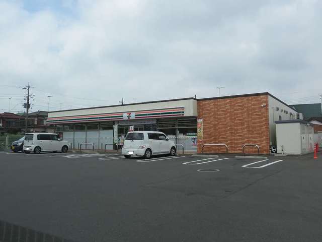 コンビニ　セブンイレブン 八王子大楽寺店（コンビニ）まで555m