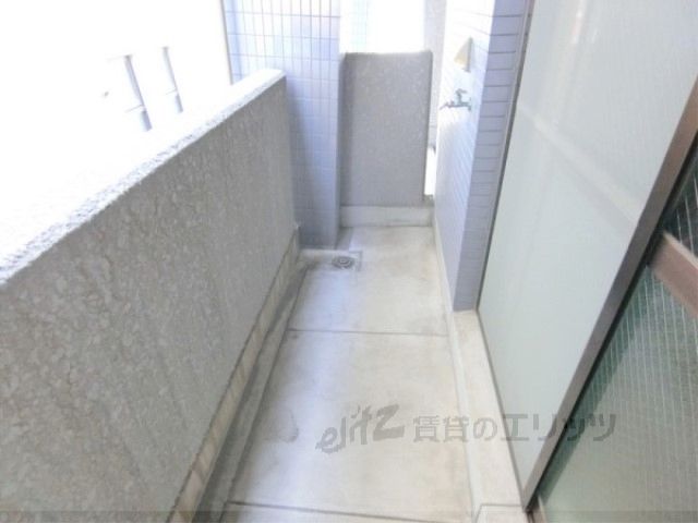 バルコニー　ベランダ