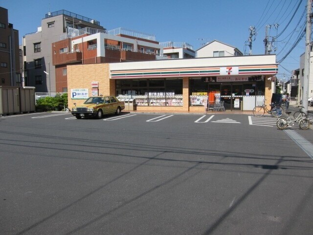 コンビニ　セブンイレブン板橋弥生町店（コンビニ）まで20m