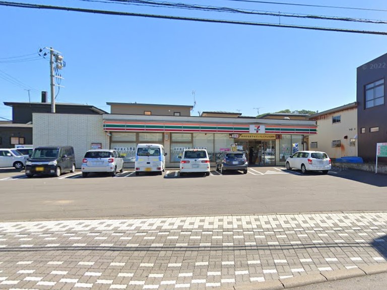 コンビニ　セブン-イレブン 室蘭日の出町店（コンビニ）まで380m