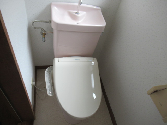 トイレ　シャワートイレ