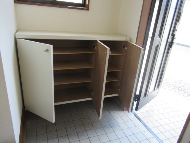 収納　シューズボックス