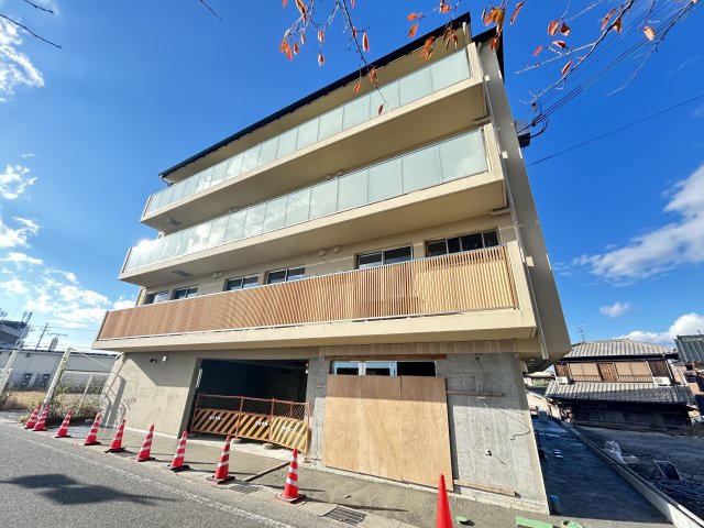 【プレミール小野王子町の建物外観】