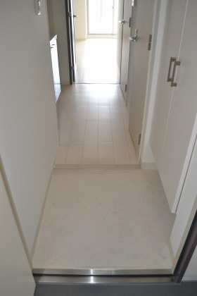 玄関　シンプルで使いやすい玄関です