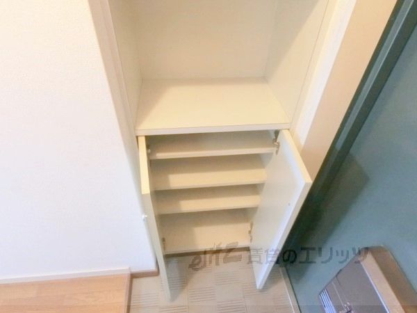 その他設備　下駄箱