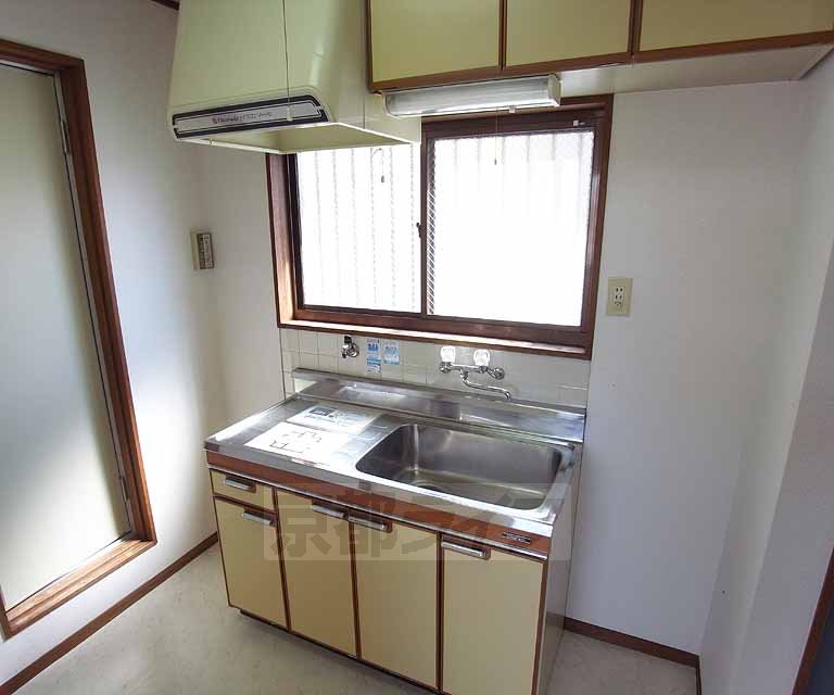 キッチン　収納力の高い使いやすいキッチンです