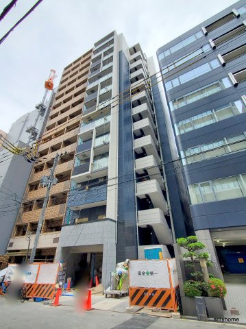 【大阪市中央区船越町のマンションの建物外観】