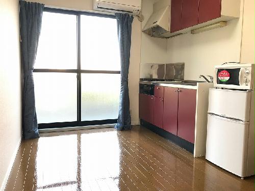 居室・リビング　1F