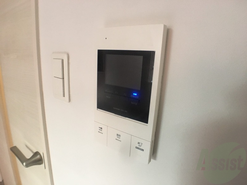 セキュリティ　ＴＶモニター付インターホンです。来客者の顔が見えるので安心！