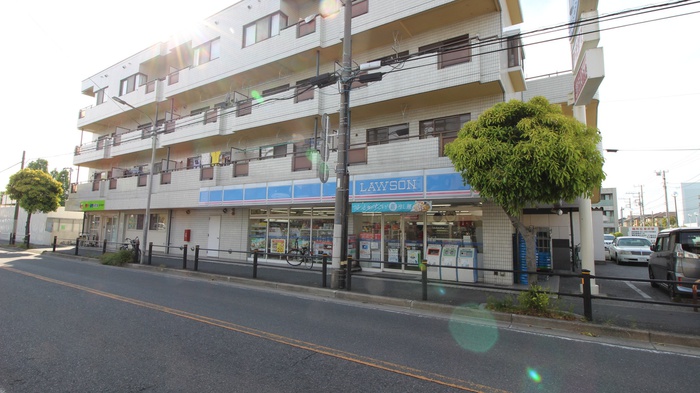 コンビニ　ローソン（コンビニ）まで520m