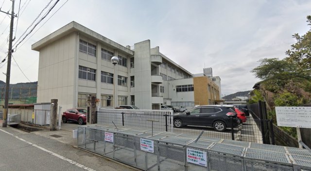 高校・高専　たつの市立揖保川中学校（高校・高専）まで600m