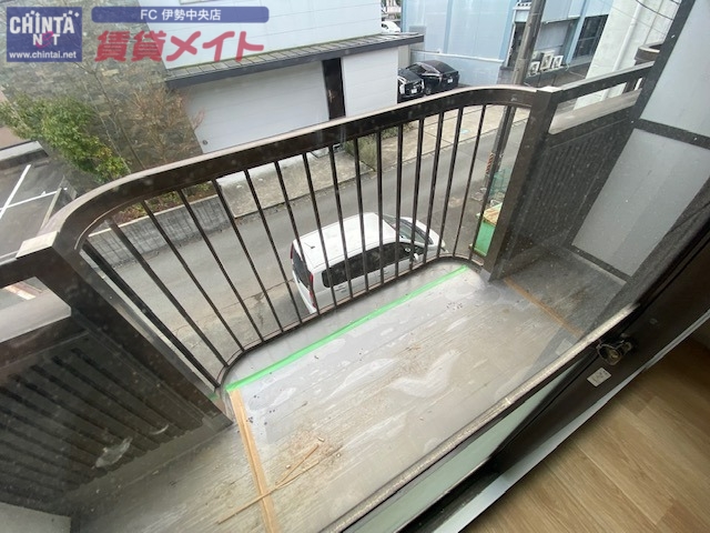 バルコニー　別部屋同タイプ