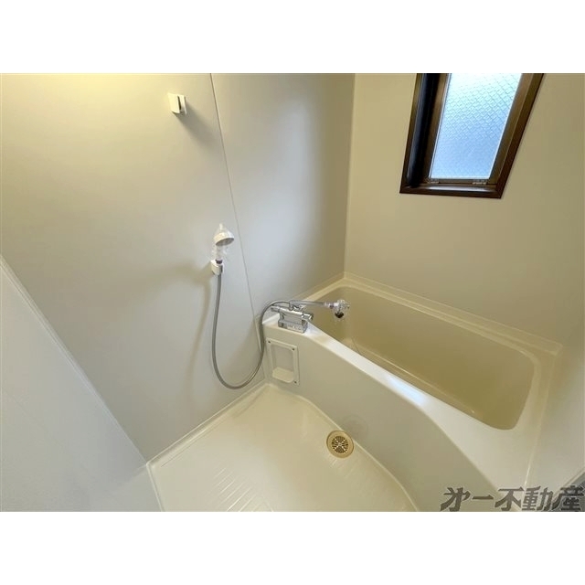 バス・シャワールーム　バスルーム