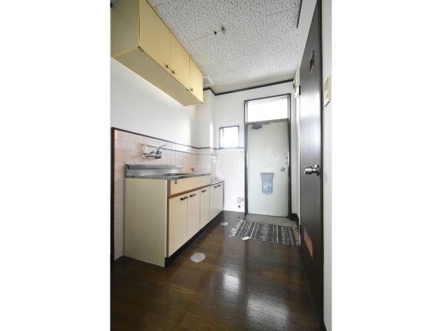 キッチン　家具は設備ではございません