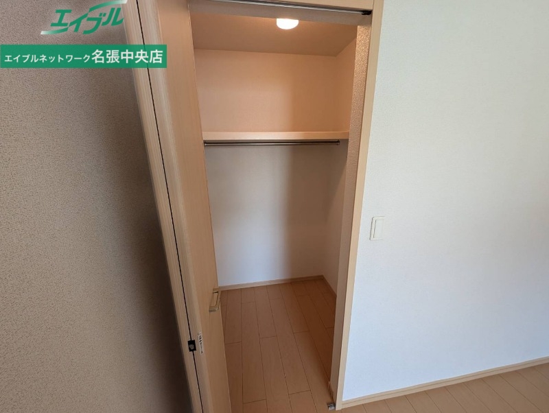 収納　同型タイプ画像