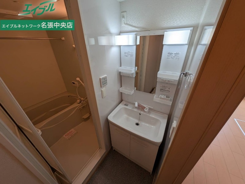 洗面設備　同型タイプ画像