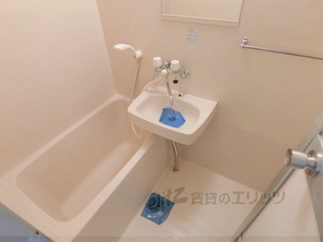 バス・シャワールーム　風呂