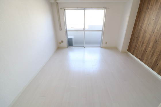 居室・リビング　※別部屋の写真です