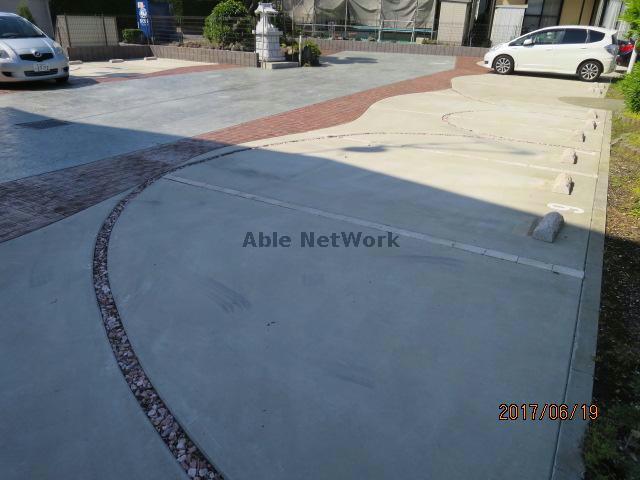 駐車場　駐車場