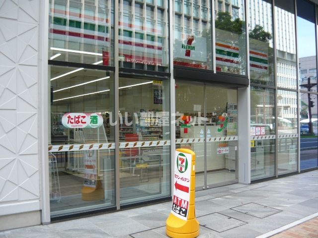 コンビニ　セブンイレブン 鹿児島中央駅前店（コンビニ）まで299m